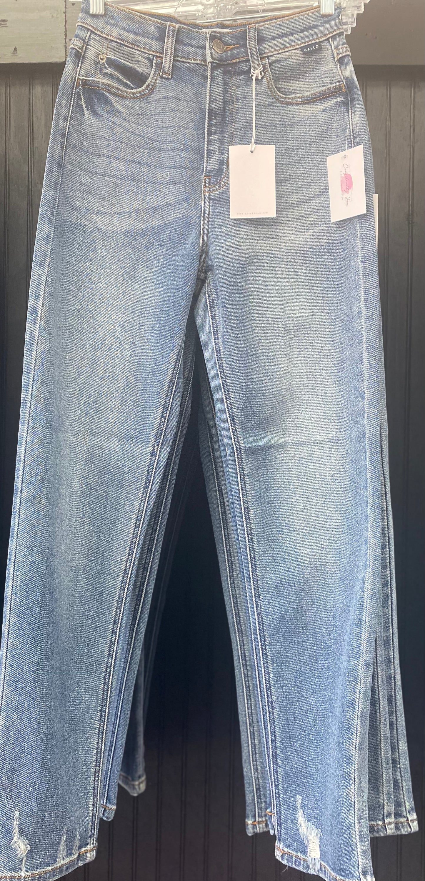 Mom High-Rise Jeans